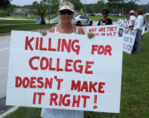 Protest Gus Bilirakis military recruitment fair - Rise Up Tampa Bay, St. Pete for Peace, Military Recruitment Protest, Tarpon Springs, FL, Aug 9, 2008